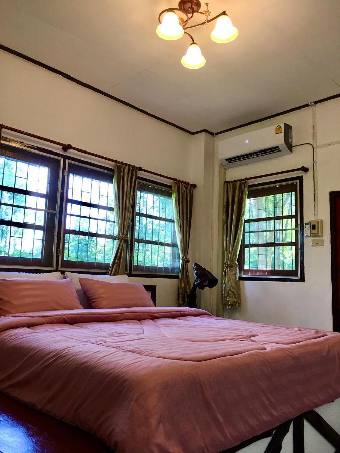 Bed and breakfast Nan Waterside Hong Bon Nern Extérieur photo