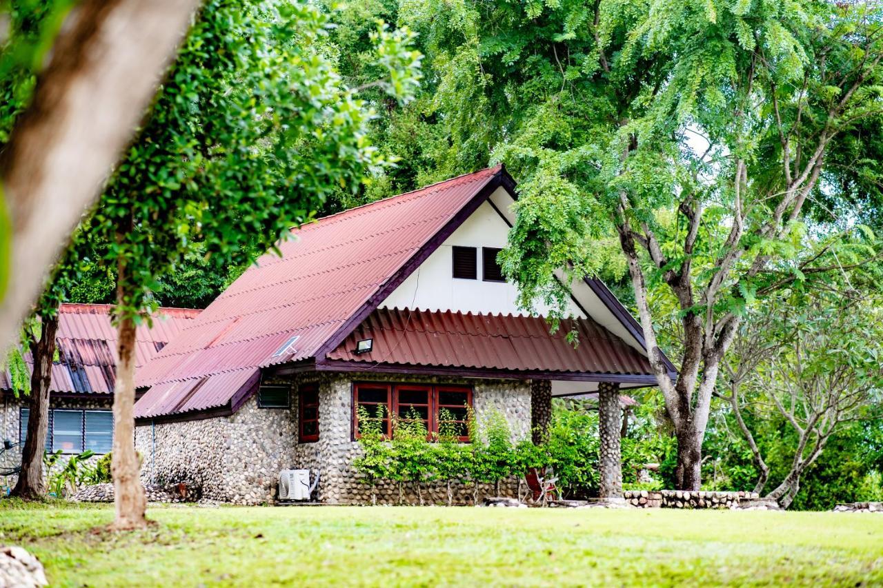 Bed and breakfast Nan Waterside Hong Bon Nern Extérieur photo