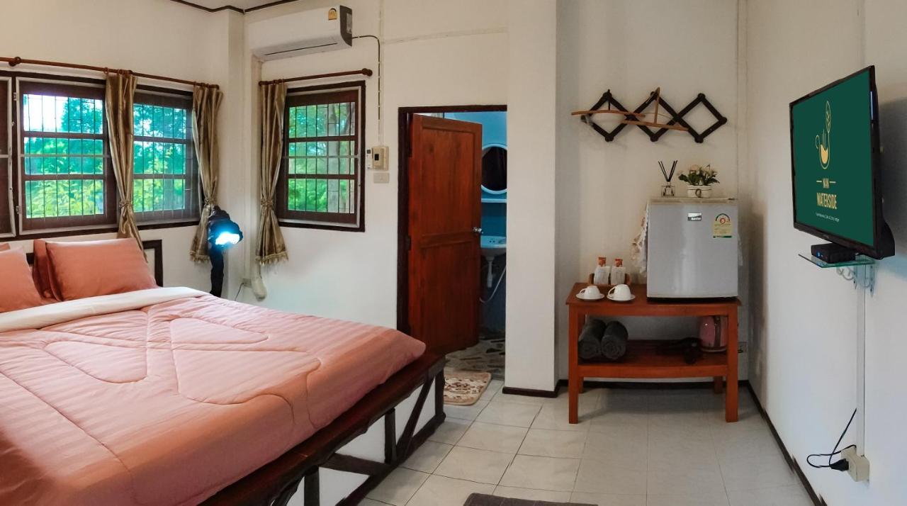 Bed and breakfast Nan Waterside Hong Bon Nern Extérieur photo