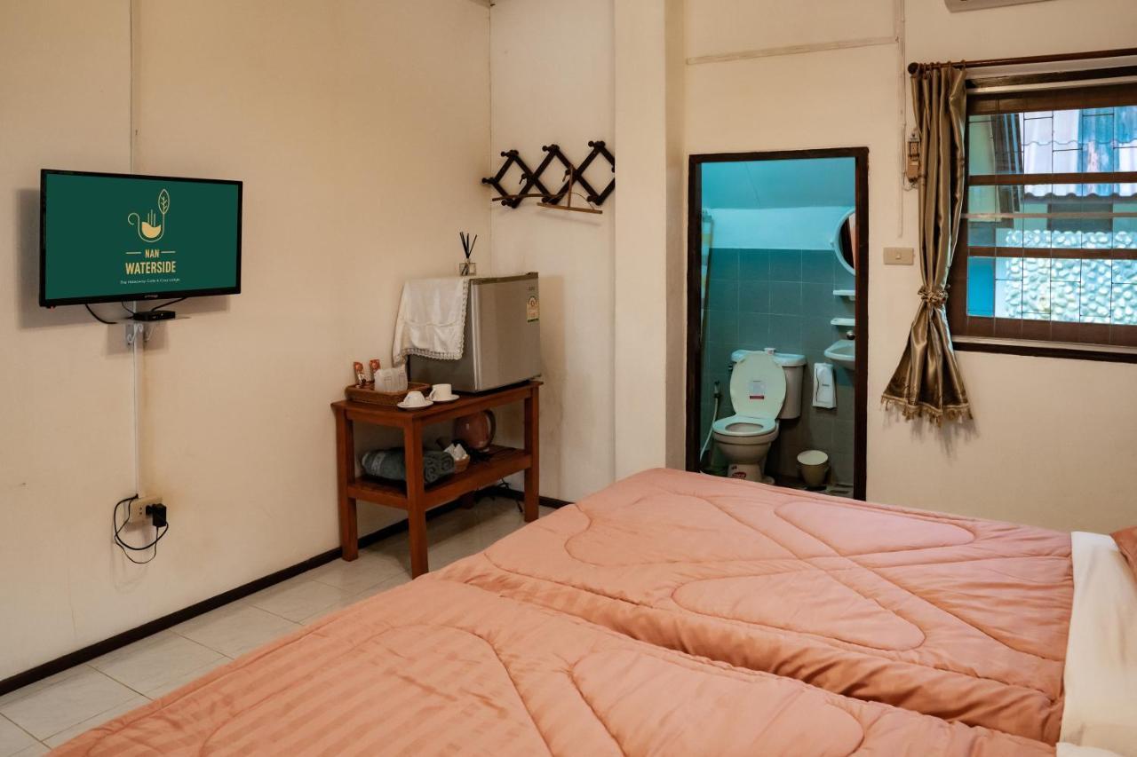 Bed and breakfast Nan Waterside Hong Bon Nern Extérieur photo