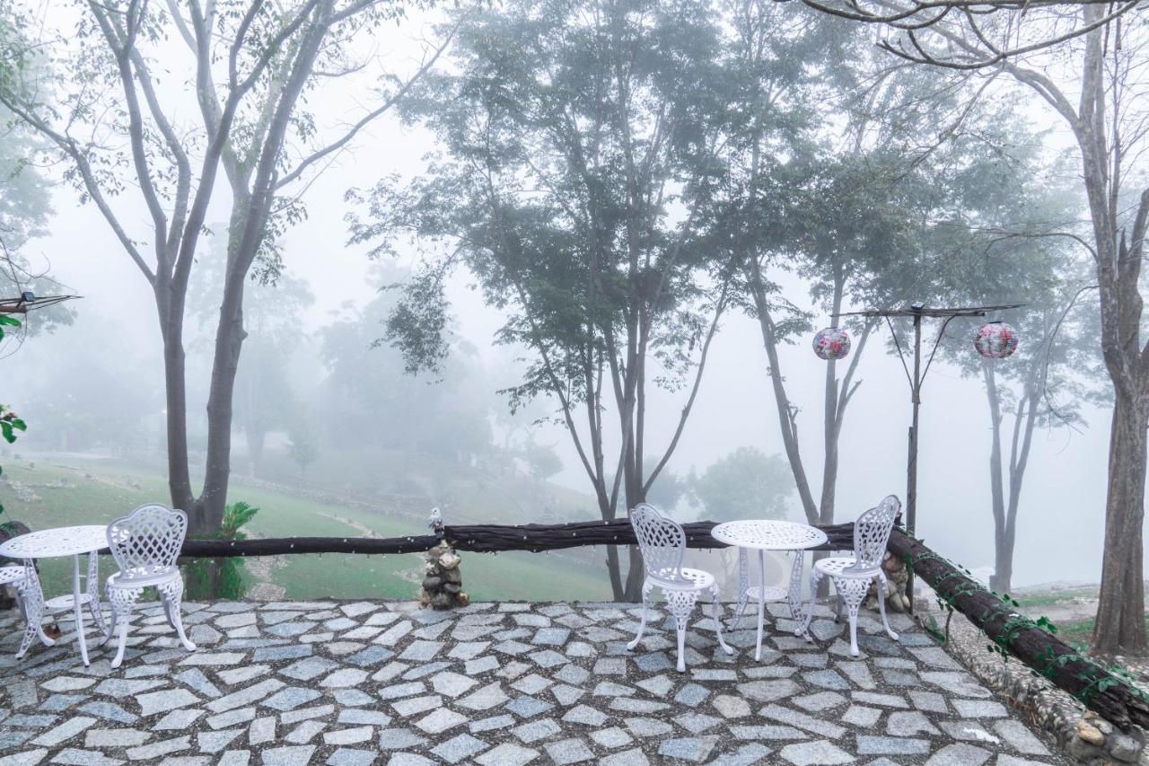 Bed and breakfast Nan Waterside Hong Bon Nern Extérieur photo